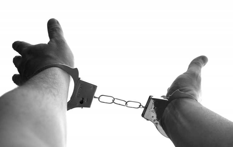 Fristlose Kündigung bei außerdienstlicher Straftat?