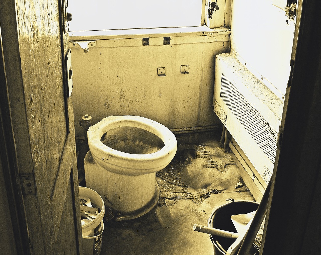 Kein Schmerzensgeld für funktionsuntüchtige Toilette in der Regionalbahn